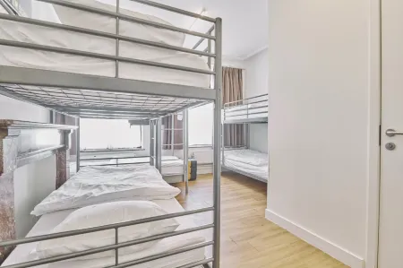 The Legacy by 2Go4 City Center Отели рядом со станцией Schuman Station