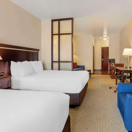 Comfort Suites