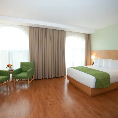 The Holman Grand Hotel