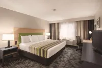 Country Inn & Suites by Radisson, Northfield, MN - Pools