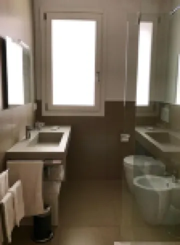 因布里亞尼 24 號飯店