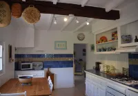 Gîte Lavande. Prachtig Gerestaureerde Gite met Verwarmd Zwembad in de Charente 셍발리에 호텔