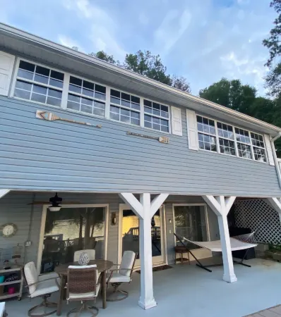 Gorgeous Lake House -Sunkissed on Gantt Lake