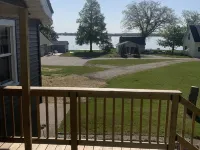 Cozy 2 Bedroom House Overlooking Little Sturgeon Bay Hotel a Gardner