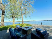 Lake House Cottage w/ Breathtaking Views! Hotels in Stokes Township