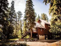 Cozy mountain retreat minutes from Downtown Ouray! Hotéis em Ouray County