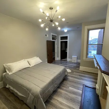 Breathtaking Spacious PGH Skyline Loft On Carson Street