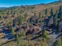 Ski-in/Ski-Out and Creek Views - Charming Alpine Retreat