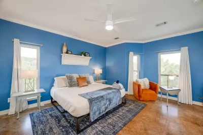 The Outlook POOL by 4.1 5bed 2bath Family Business Beer Company 주변 호텔