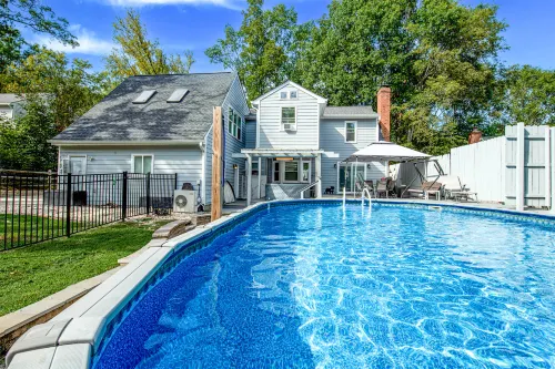 Charming Escape with Pool and Theater - Inviting Retreat