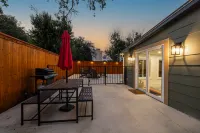 Tolle Haus: W/pool & Firepit-walk to Schlitterbahn, Comal Chutes & Downtown! - 4-Star