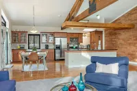 Gas Fireplace and Easy Ski Access - Spacious Charming Townhome