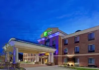 Holiday Inn Express & Suites CHESTERFIELD - SELFRIDGE AREA by IHG - Pysäköinti
