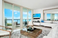 Tranquil Pools and Ocean View - Stunning Miami Beach Sanctuary