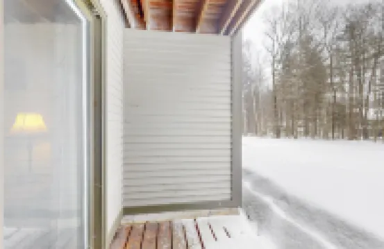 Inviting condo near skiing and golf with pool, fireplace, deck, & tennis court