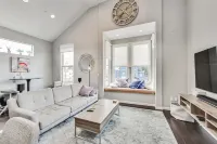 High Ceilings and Elegant Appliances - Charming Spacious Haven