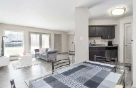 Tranquil Oasis - Elegant Retreat with Charming Amenities