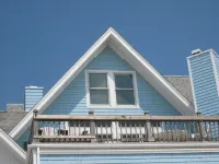 Majestic Sunsets and Soundfront Access - Beautiful Coastal Retreat