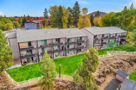 Beautiful View and Accessible Amenities - Charming Riverside Escape