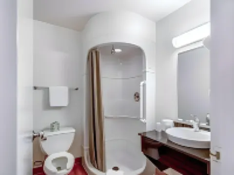 Super 8 by Wyndham Tracy Hotels in Tracy