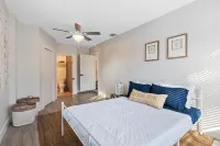 Pool*grill*fenced yard*pets ok*3 bedroom*2 bath*6 minutes to beach*private home