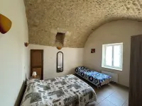 Uzès: superb gîte in a Provencal farmhouse 700m from the town center Hotels in Uzes