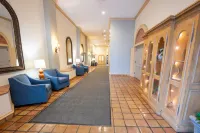 Private Balcony and Abundant Amenities - Gorgeous Oceanfront Oasis