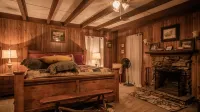 Rustic Stream Retreat - Pond, Grist Mill, Charming Cabin Hotel a Pittman Center
