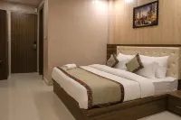Hotel Sri Balaji , Varanasi Hotels in Domari