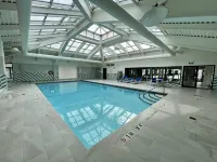 Staybridge Suites Toronto Airport East by IHG - プール