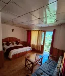 Hotel Devlok International - parking
