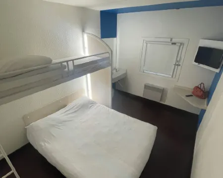 ยูนิโซเทล โบลเลเน เอ็กซ์ ฟอร์มูล 1 โรงแรมในBollene