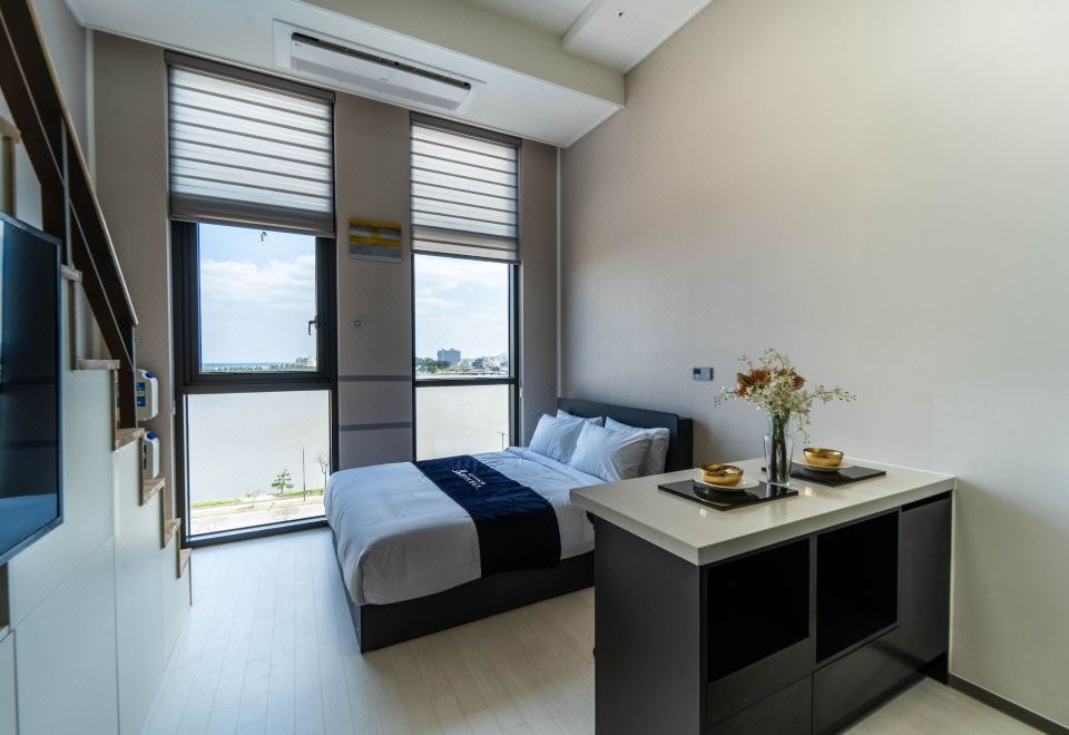 2. 하이오션 경포..