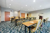 Hampton Inn & Suites Rockland Hotels in Rockland