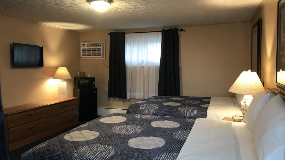 Moonlite Motel