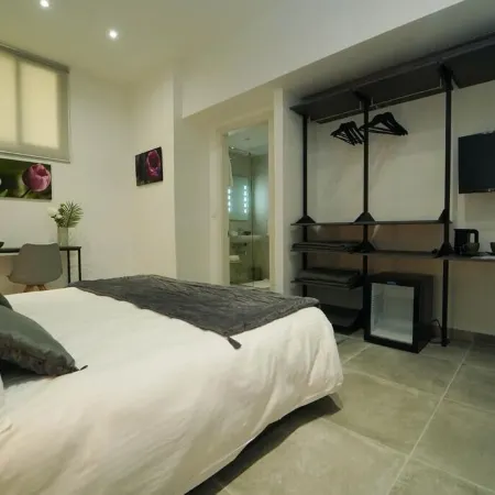 Guest House Capital Inn
