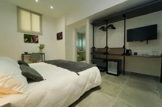 Guest House Capital Inn