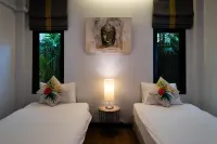 ต้นยาง ไพรเวท พูล วิลล่า