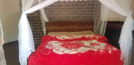 Tanzanin Eco Home & Camp