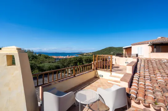 Baja Sardinia - Cala dei Ginepri, Villa 80m from the beach