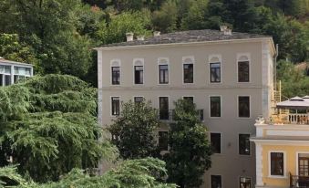 Hotel Argjiro