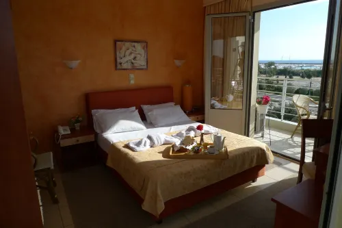 Ikaros Hotel Elliniko