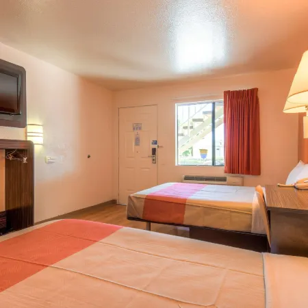 Motel 6-Chula Vista, CA - San Diego