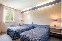 Hôtel Restaurant la Crèche et sa Piscine intérieure - Logis Hôtels Các khách sạn ở Brioude