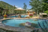 Antlers at Vail Resort - Uima-altaat