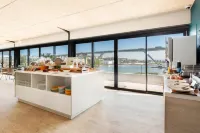 Golden Tulip Martigues - Provence Hotels in Martigues