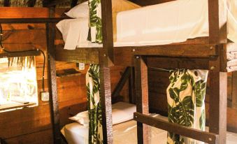 Raiz Hostel