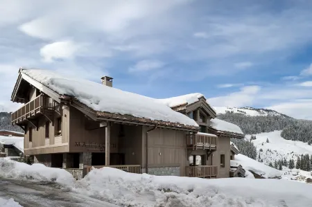 Mammoth Lodge by Alpine Residences Отели рядом с достопримечательностью «Moncler»