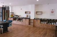 The Marine Hotel - breakfast