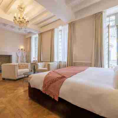 Belle Epoque Rooms